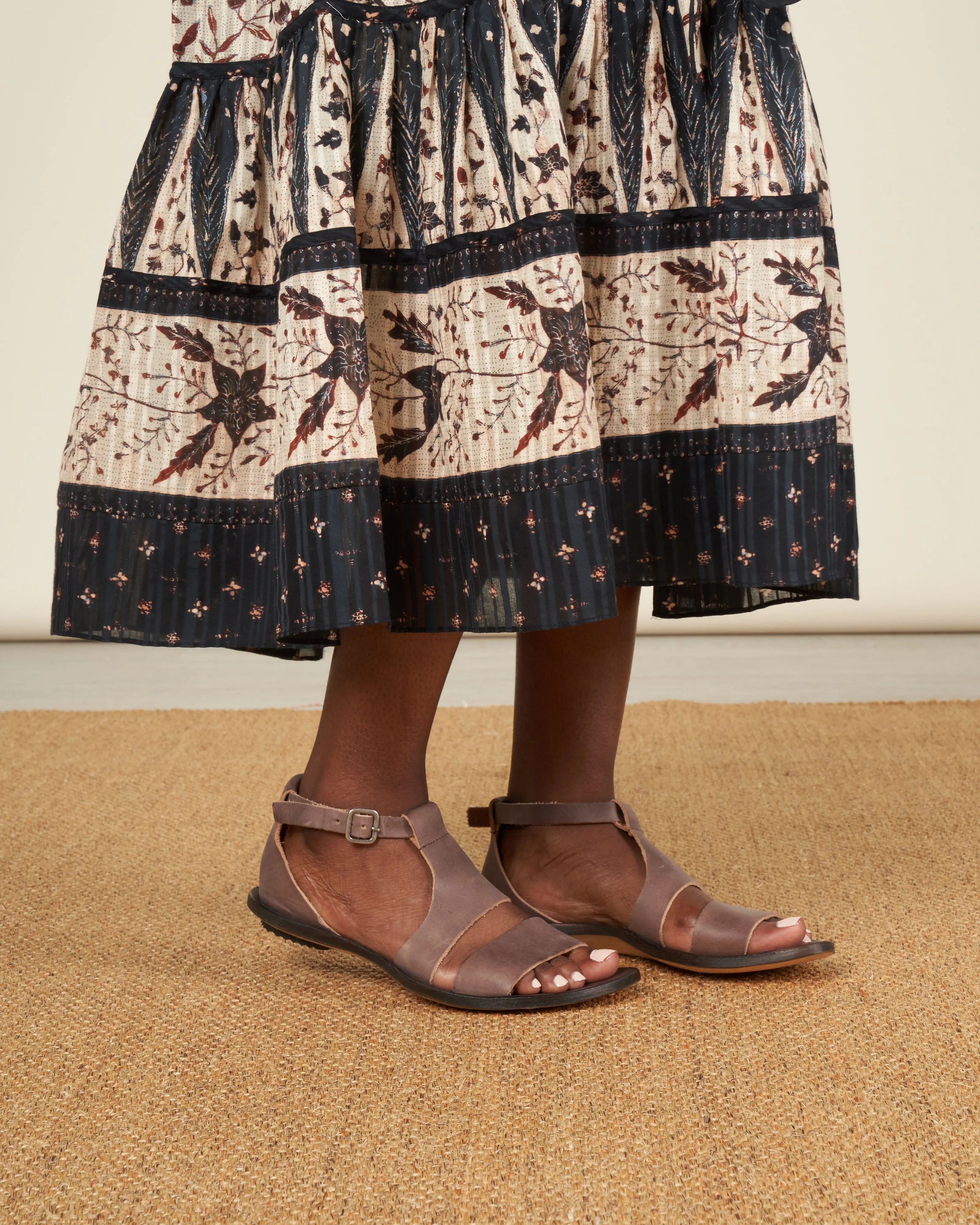 mandarine - leather sandal with black sole - vidb/black sole
