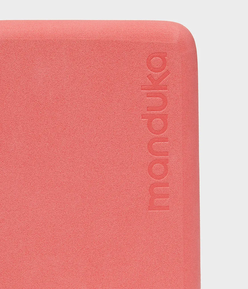 Manduka Recycled Foam Mini Travel Block  - Clay