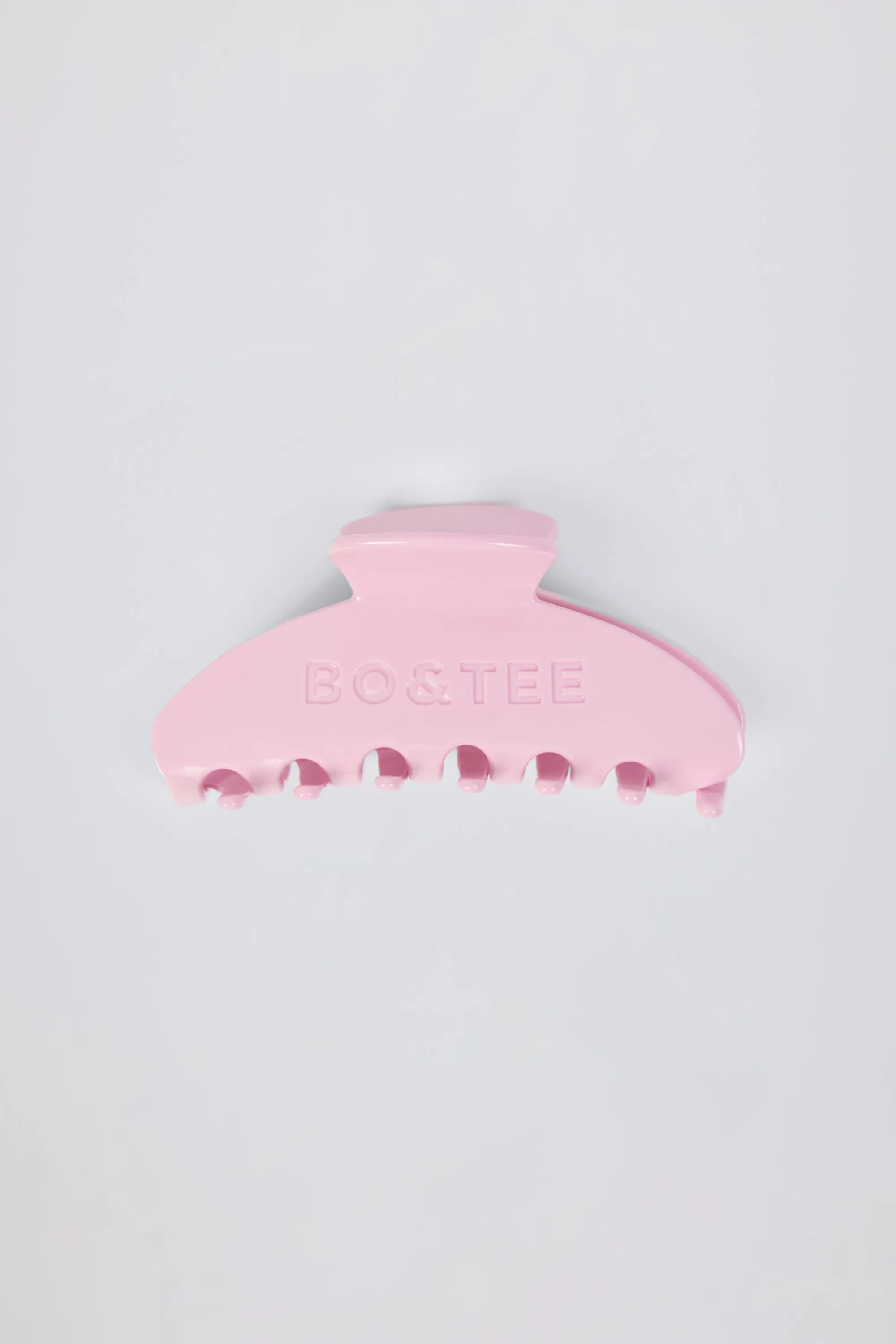 Medium Claw Clip in Baby Pink