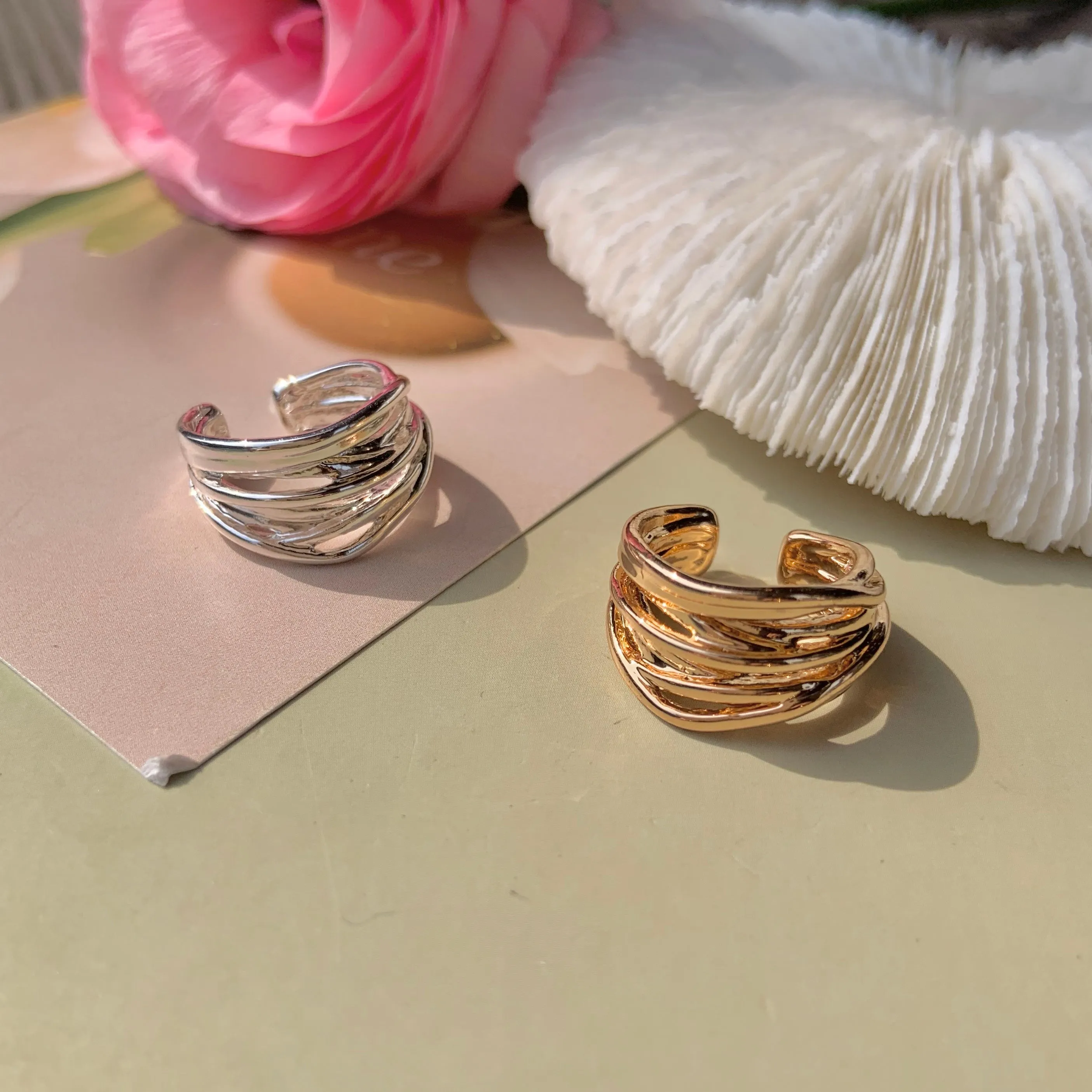 Multi Lines Crossed Ear Cuff