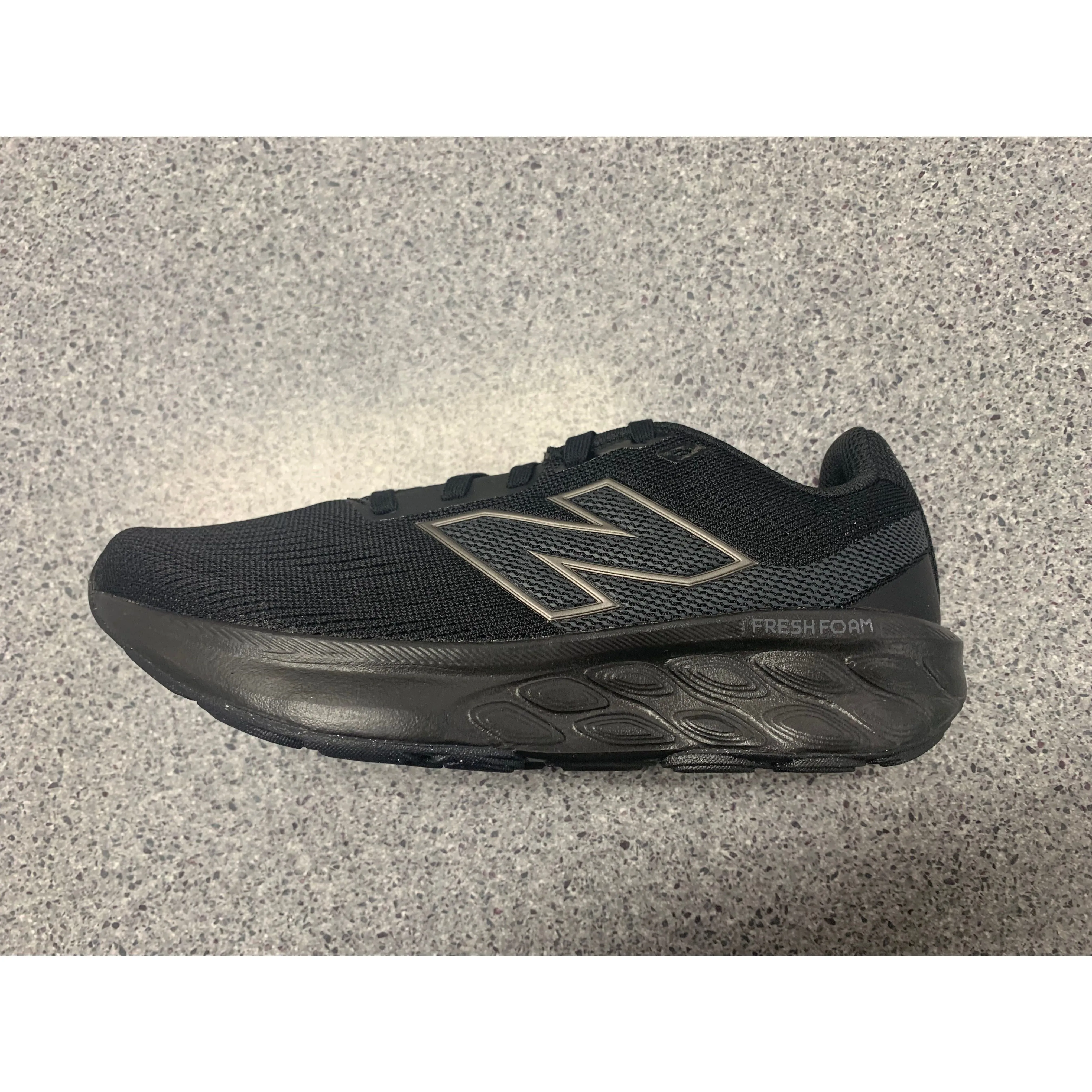 New Balance Women's 520 Wide Black