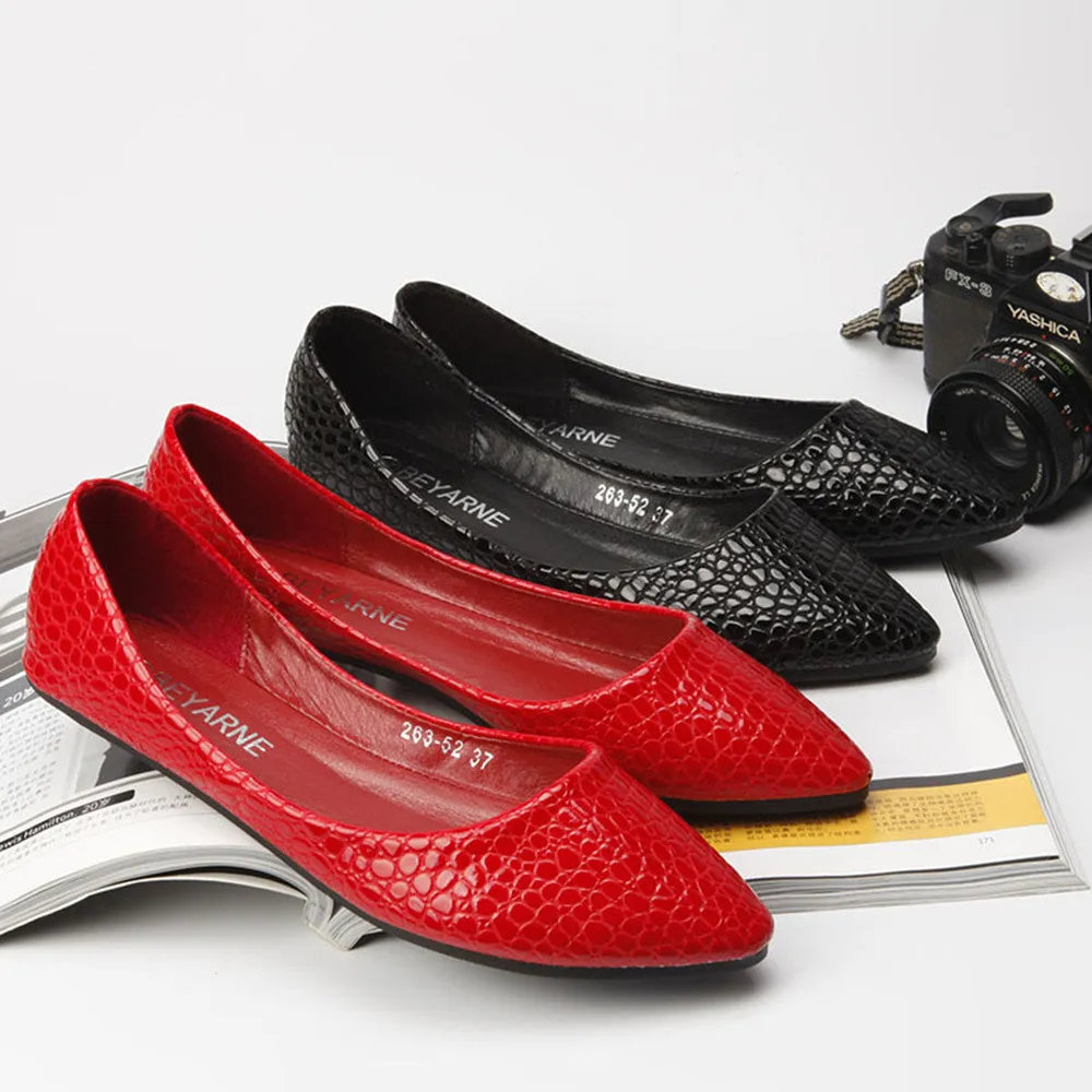 Patent Leather Feel Embossed Snake Print Flats