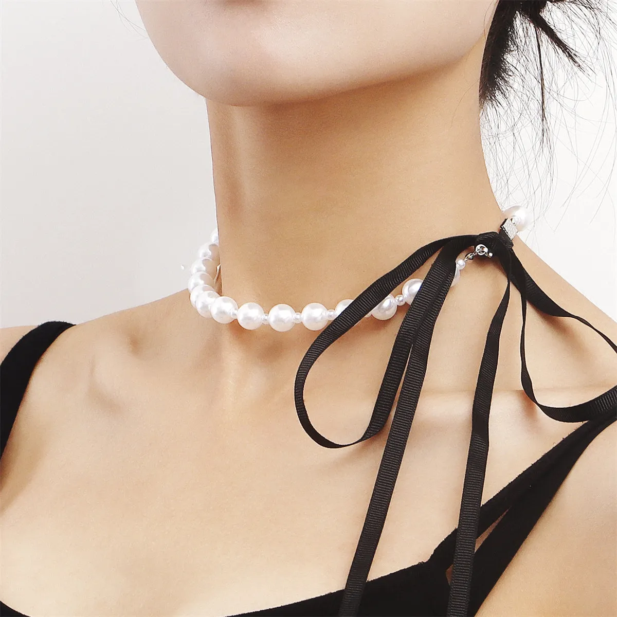 Pearl & Polyster Bow Choker Necklace