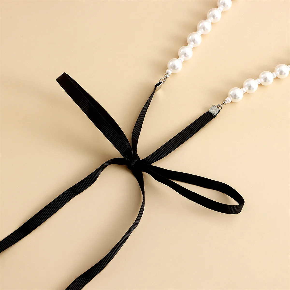 Pearl & Polyster Bow Choker Necklace
