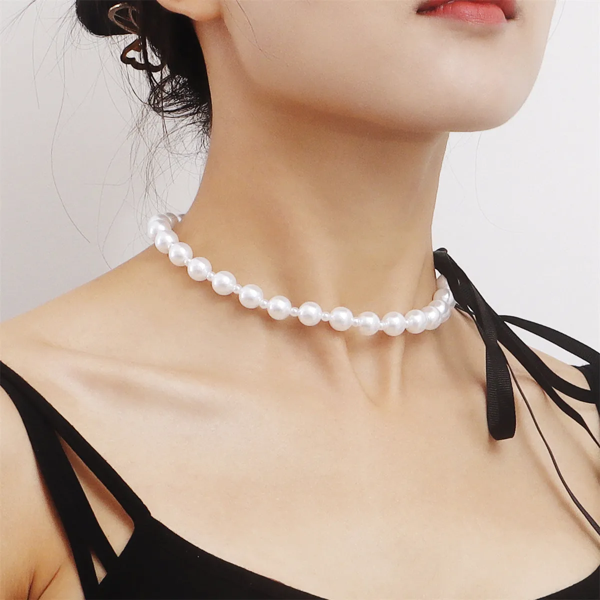 Pearl & Polyster Bow Choker Necklace