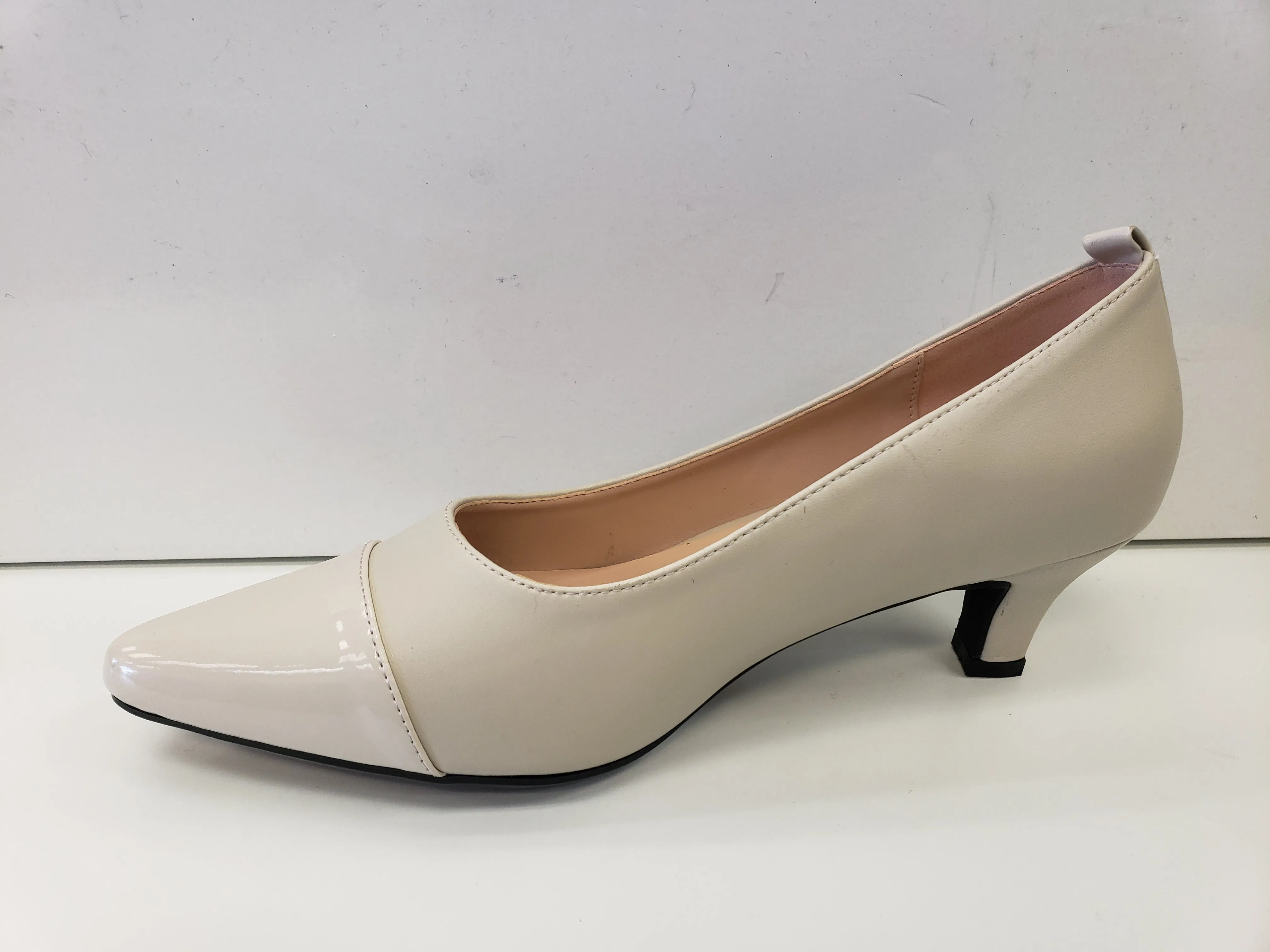 Peerage LP8179 Arlene