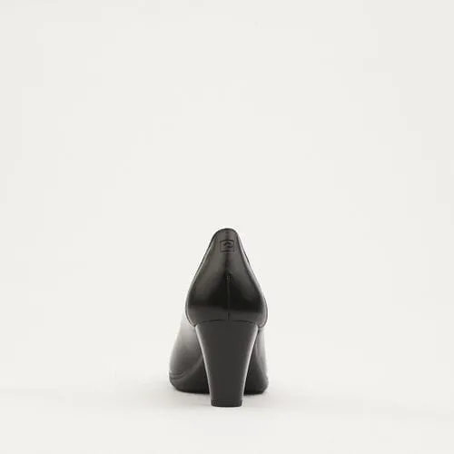 Pierre Cardin Ladies Court Heels