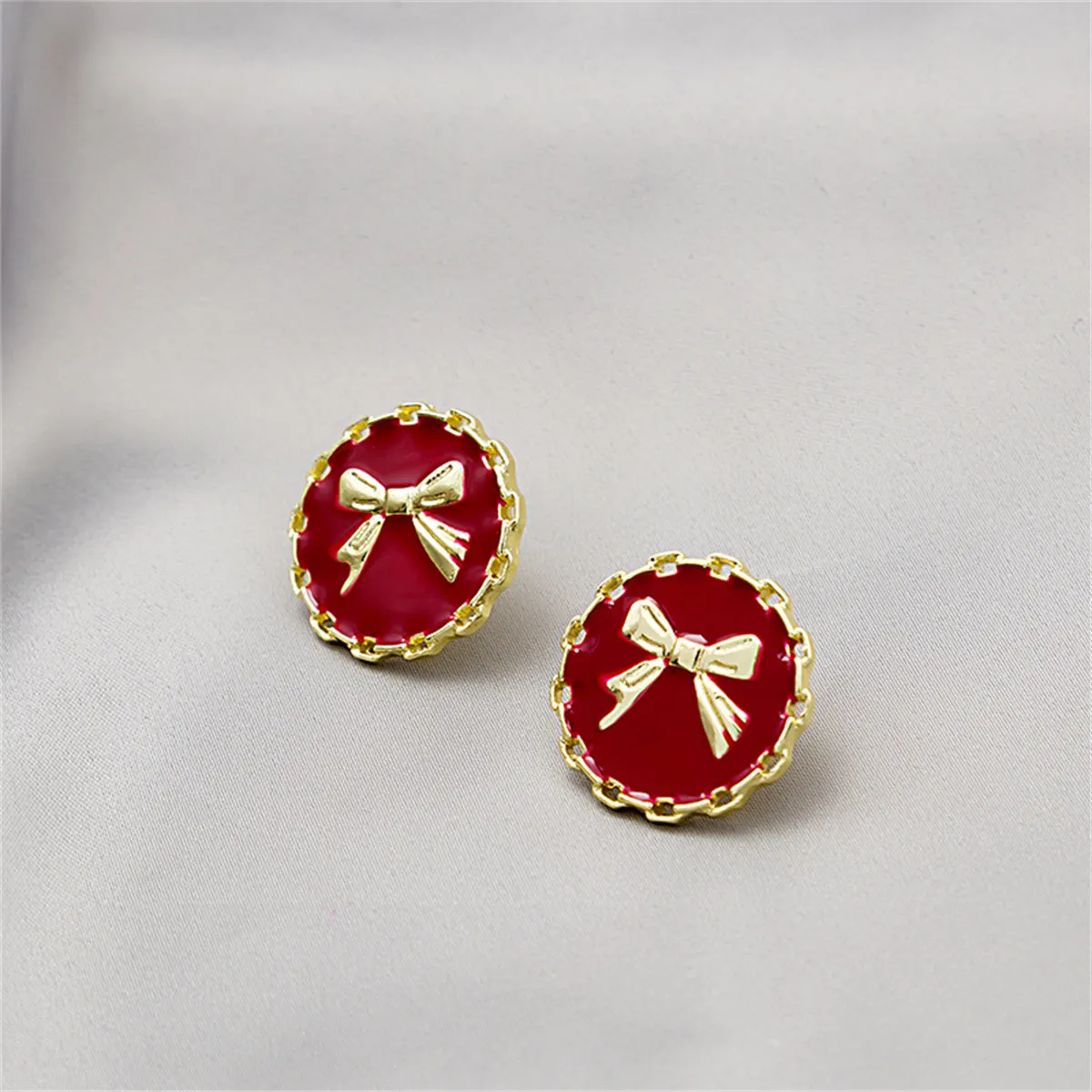 Red Enamel & 18K Gold-Plated Bow Round Stud Earring