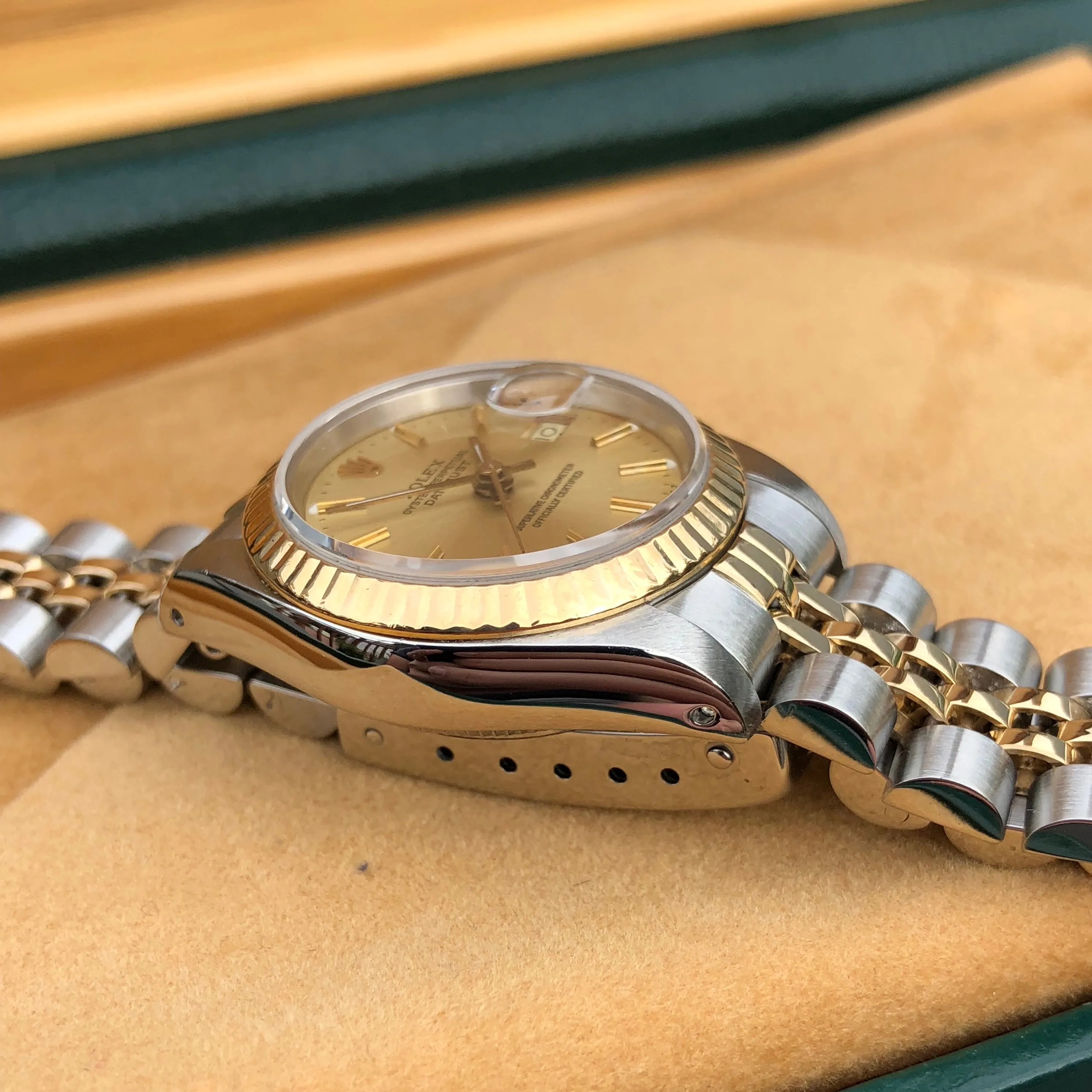 Rolex Datejust 69173 Ladies Two Tone Champagne Stick Dial Steel 18K Gold Jubilee Wristwatch