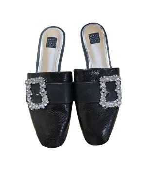 Shoes Flats By White House Black Market In Black, Size: 8