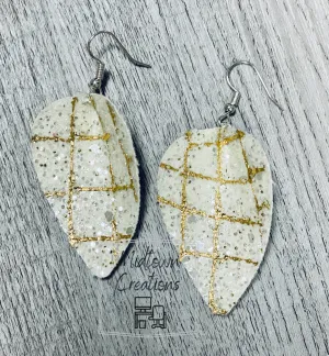 Single Layer Pinched Drop Leaf Earrings