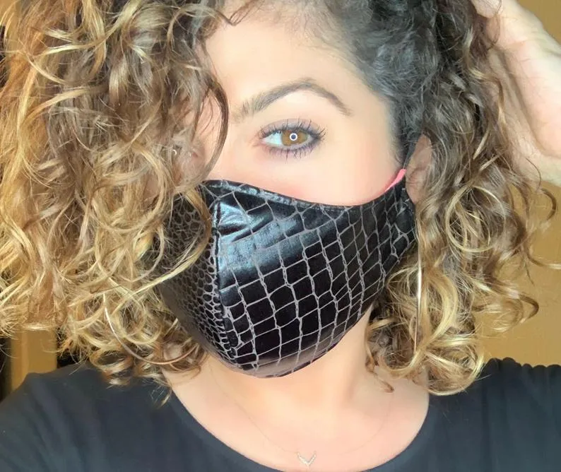 SNAKE PRINT MASK