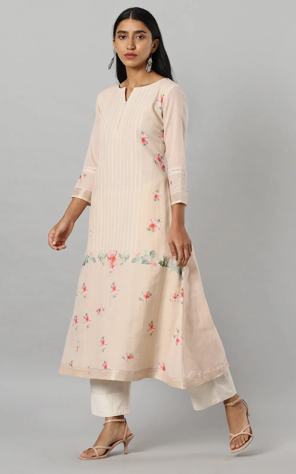 SOFT BEIGE HIBISUS PARALLET YOKE KURTA