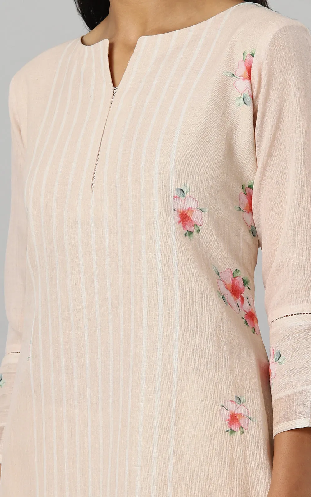 SOFT BEIGE HIBISUS PARALLET YOKE KURTA