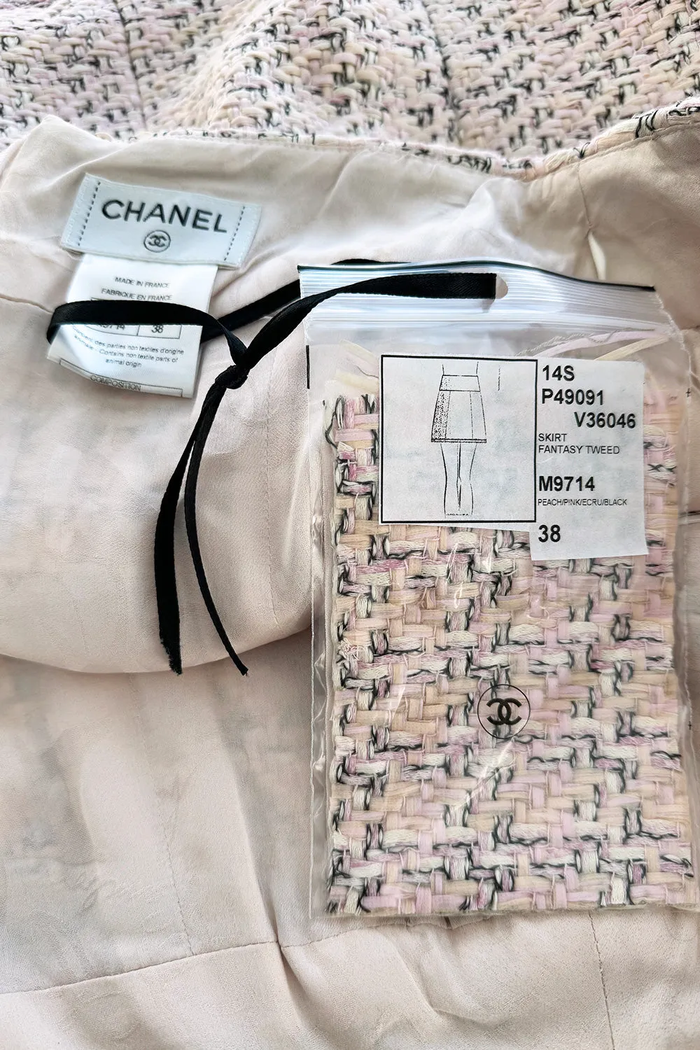 Spring 2014 Chanel by Karl Lagerfeld Runway Look 7 Pink Tweed & Silver Detailed Skirt