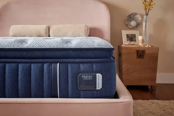 Stearns & Foster® Estate Soft Euro Pillow Top