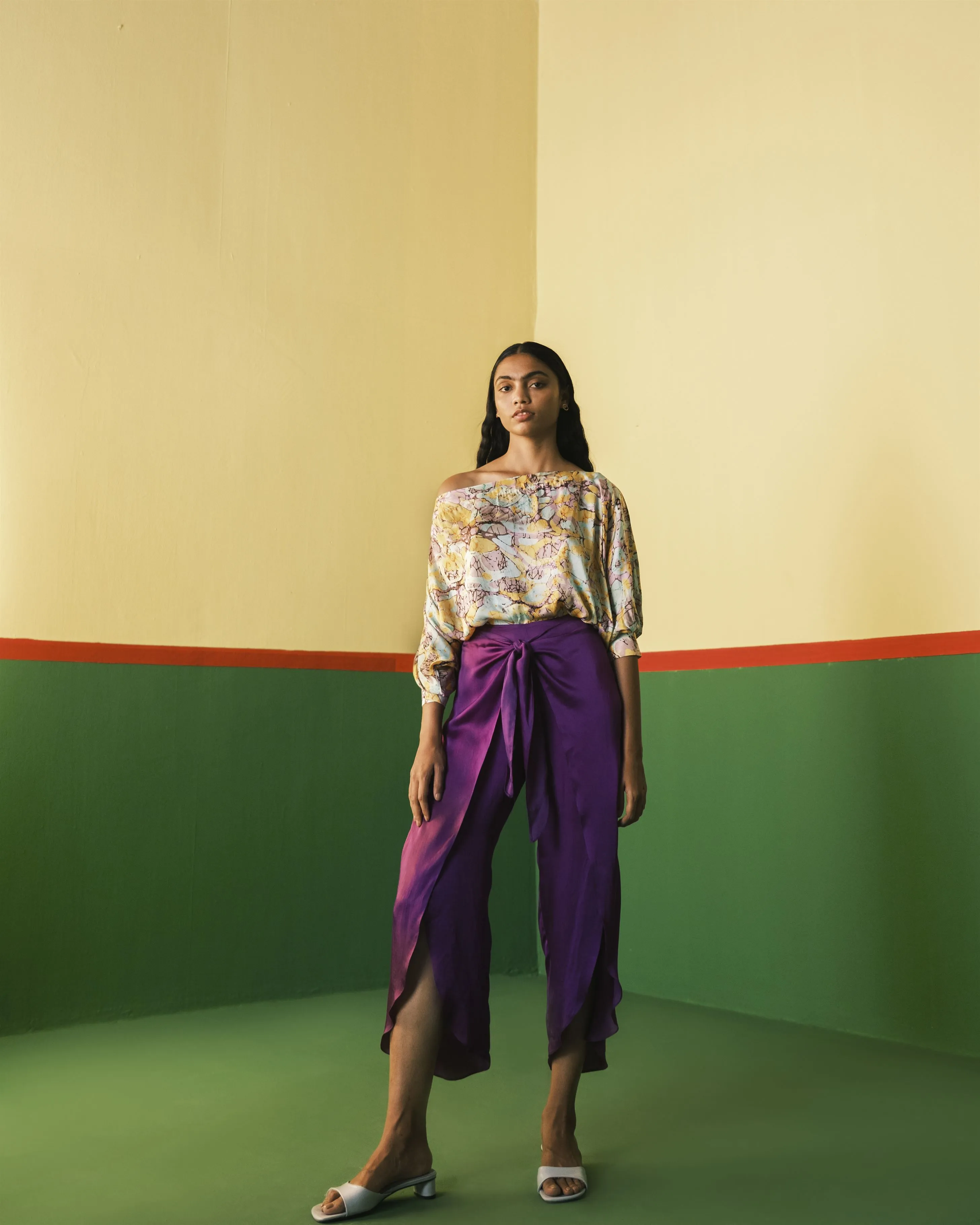 Studio Rigu   I   Mayfair Off Shoulder Top Digitally Printed Vegan Silk Yellow Marble Print Srch025