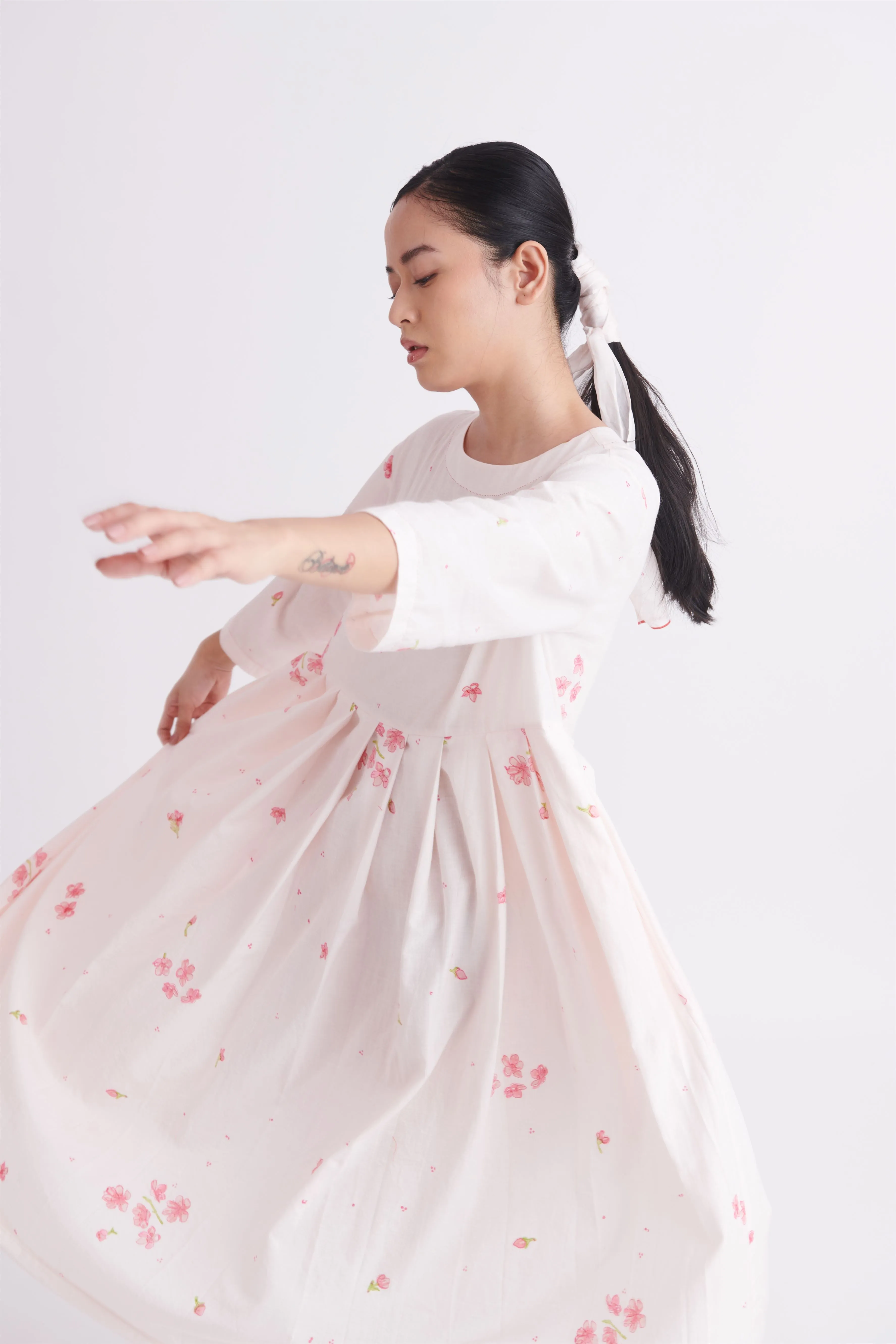 summer dress khadi cotton floral print-SS2025-06-fashion edit-the plavate
