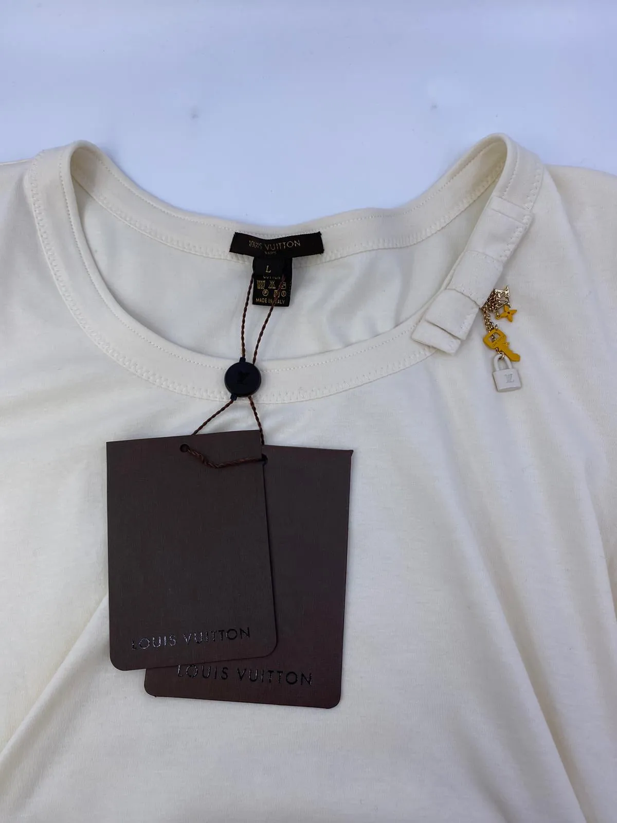 T-Shirt Lock & Key