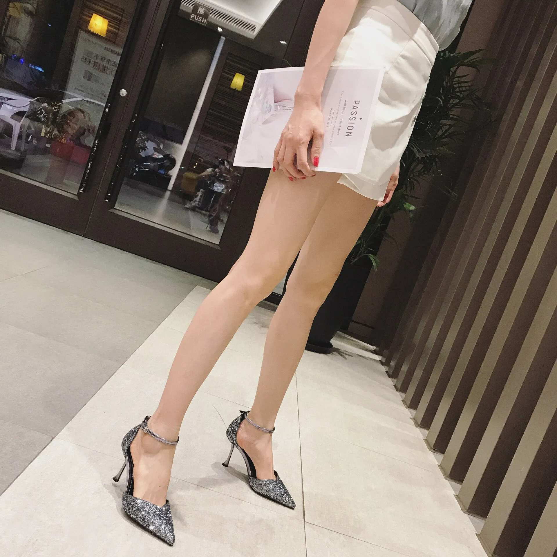 Thin heel hollow pointed wedding shoes