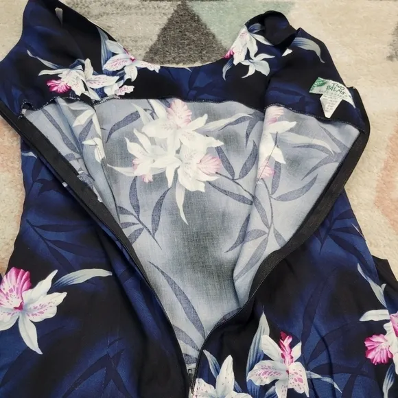 Two Palms Wrap Front Hawaiian Dress Size Medium