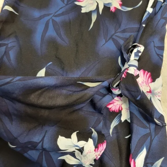 Two Palms Wrap Front Hawaiian Dress Size Medium