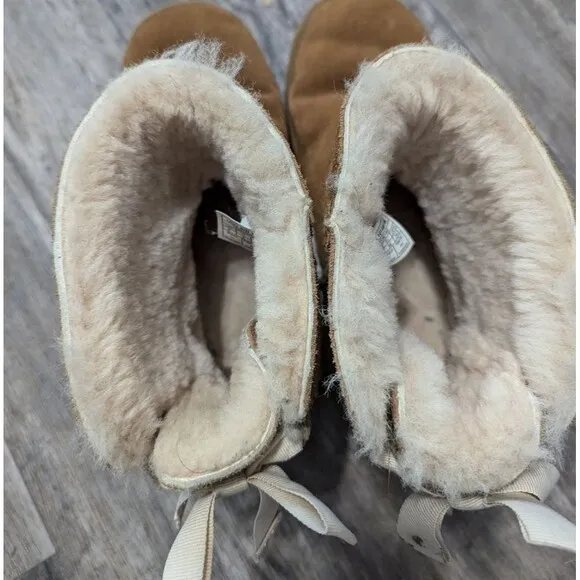 Ugg Dae Sunshine Perf youth boot