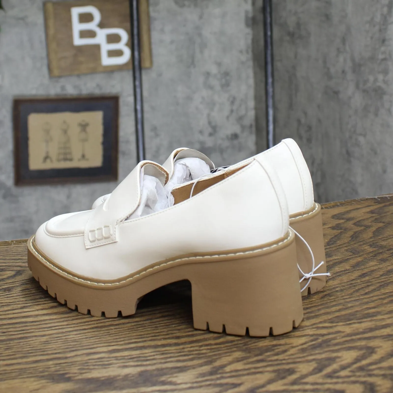 Universal Thread Women's Maisy Loafer Heels 87931725 Off White 5.5M