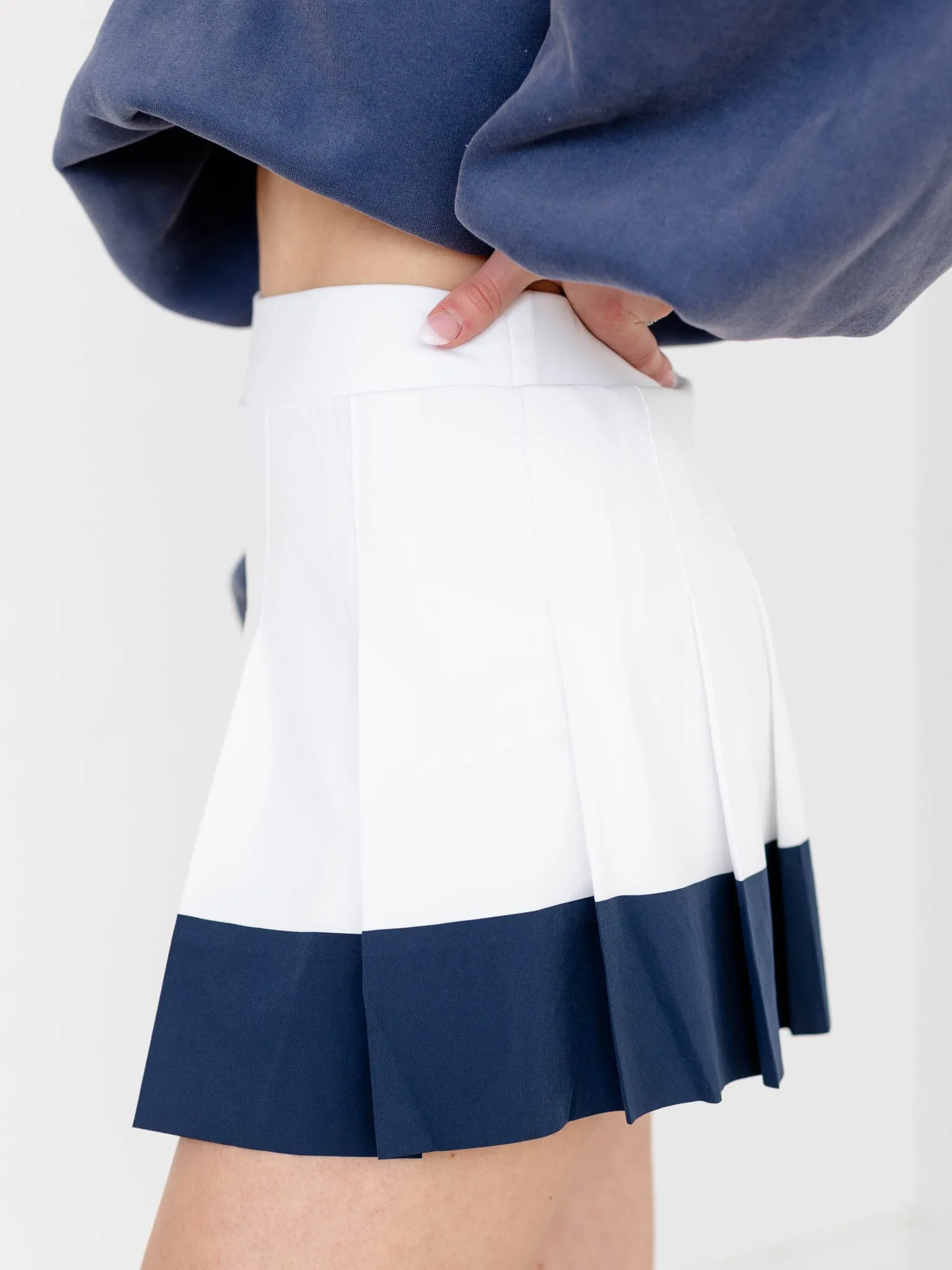 Varley Chase Mid Rise Skort 14.5"