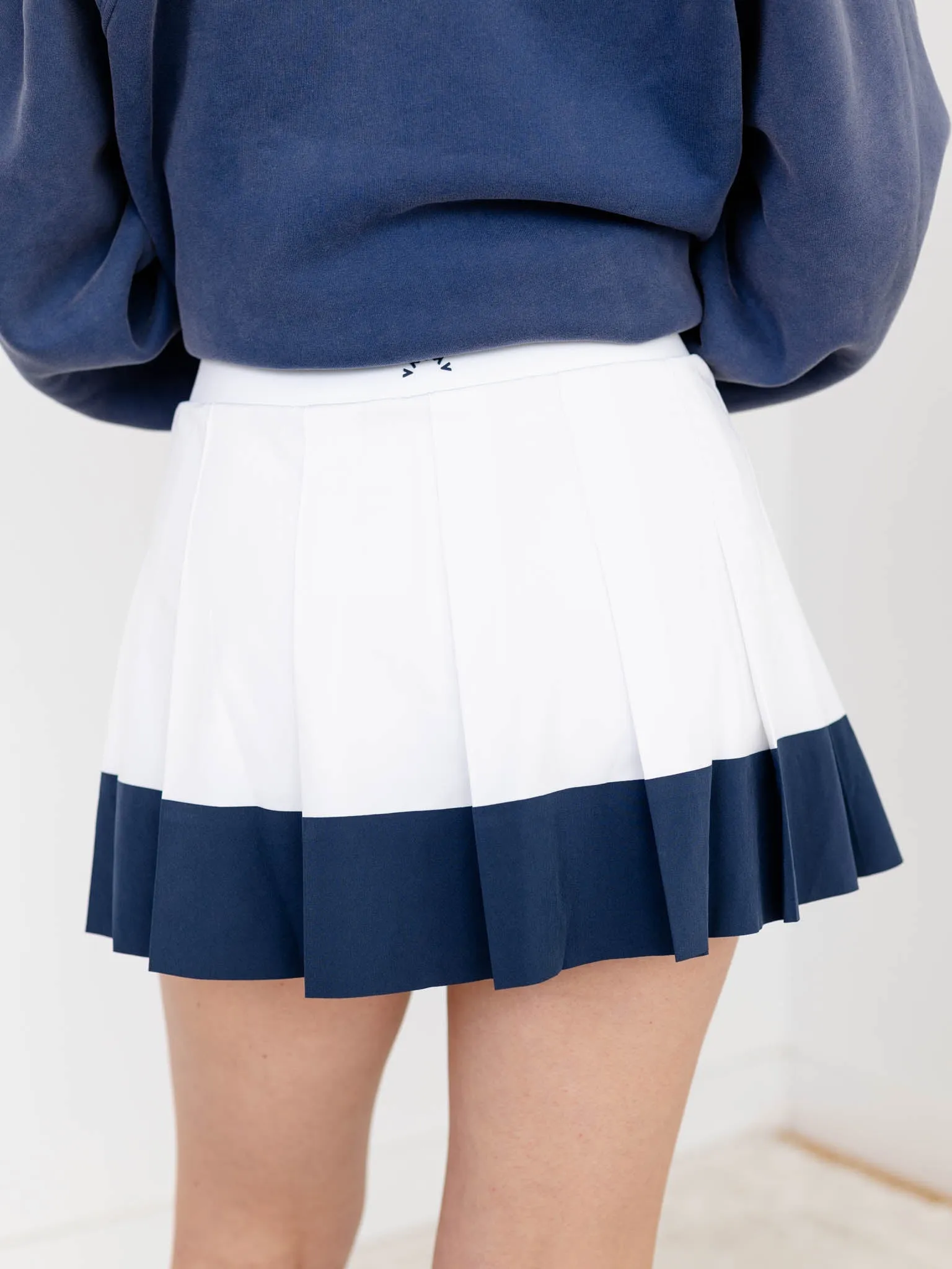 Varley Chase Mid Rise Skort 14.5"