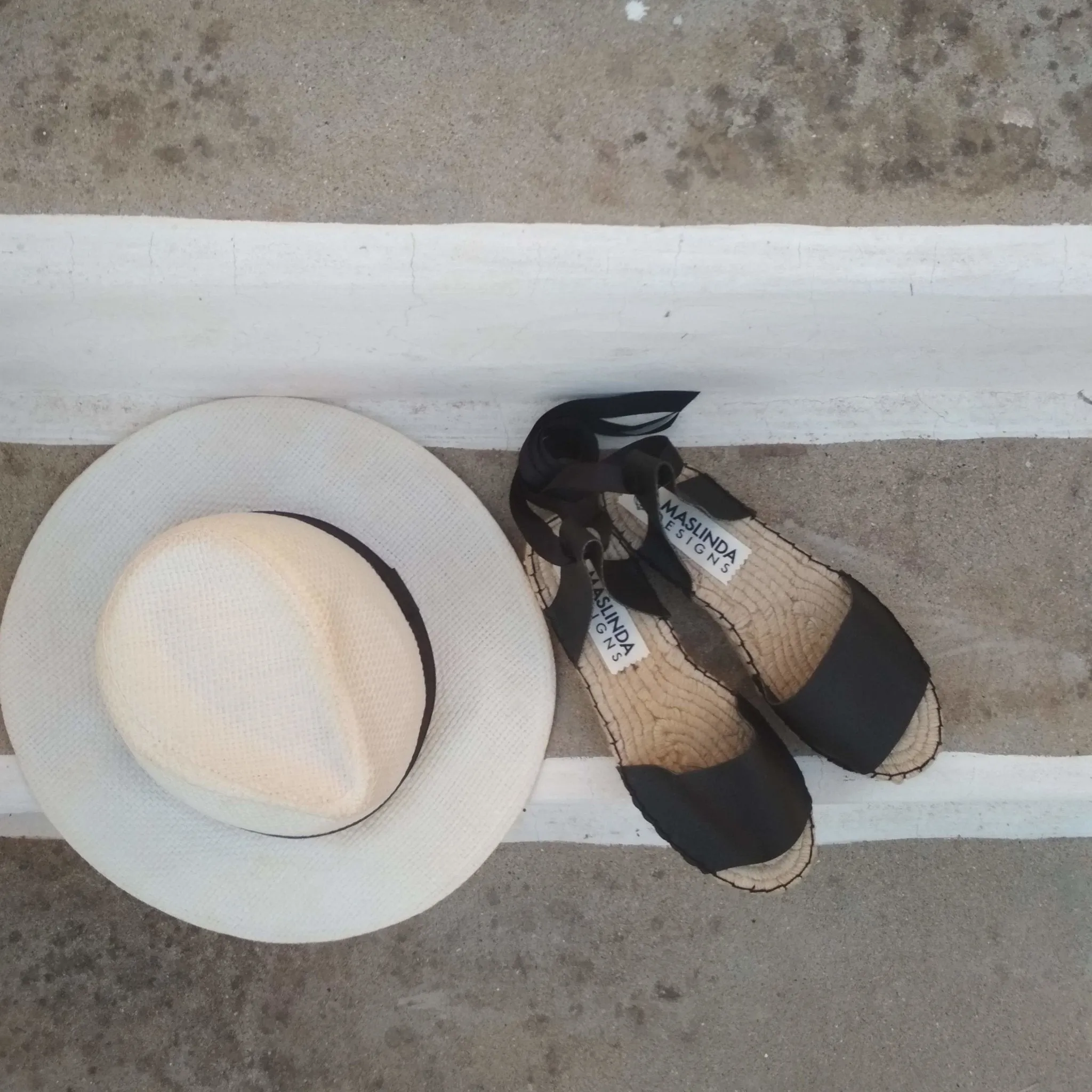 Vegan Essential Sandals-Black-Double Sole