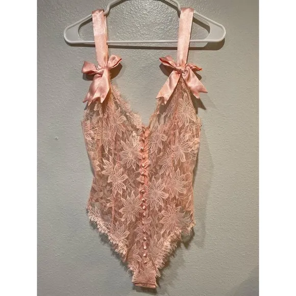 VTG Gold label Victoria’s Secret Floral Lace Teddy Lingerie Nightie Bodysuit