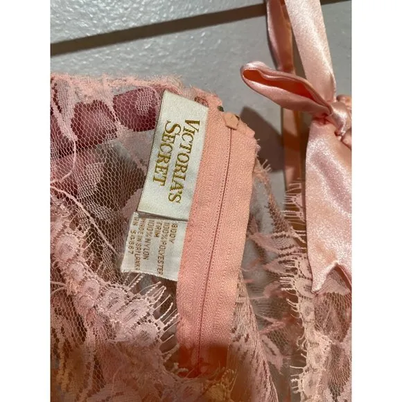 VTG Gold label Victoria’s Secret Floral Lace Teddy Lingerie Nightie Bodysuit