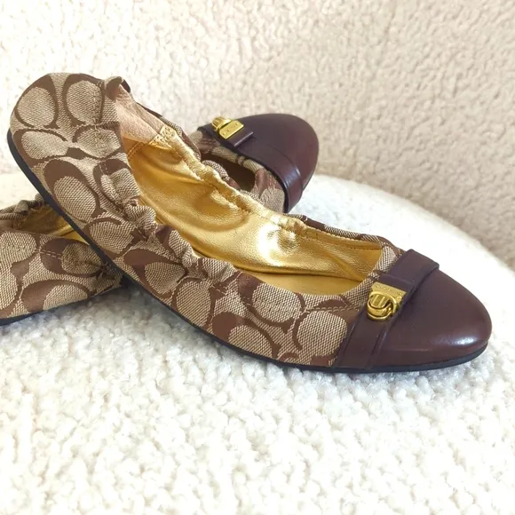 Women Coach Delphine Logo Jacquard Cap Toe Ballet Flats Brown/Tan