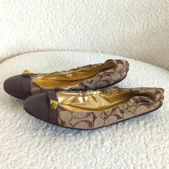 Women Coach Delphine Logo Jacquard Cap Toe Ballet Flats Brown/Tan
