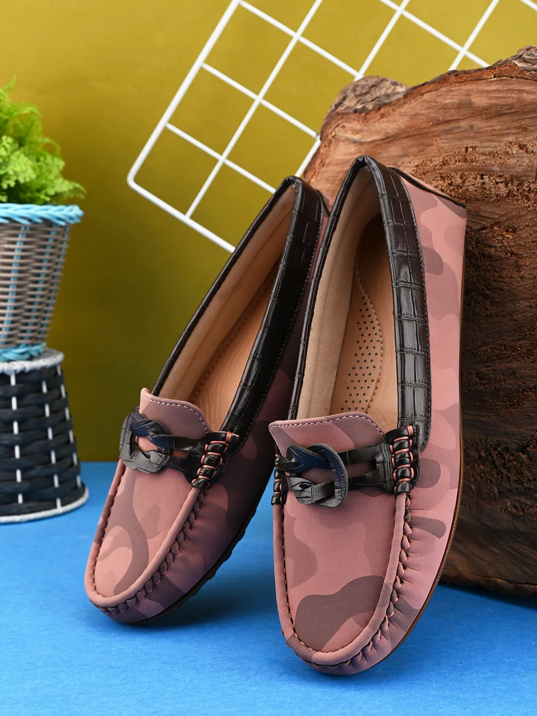 Women Printed Camo Loafers