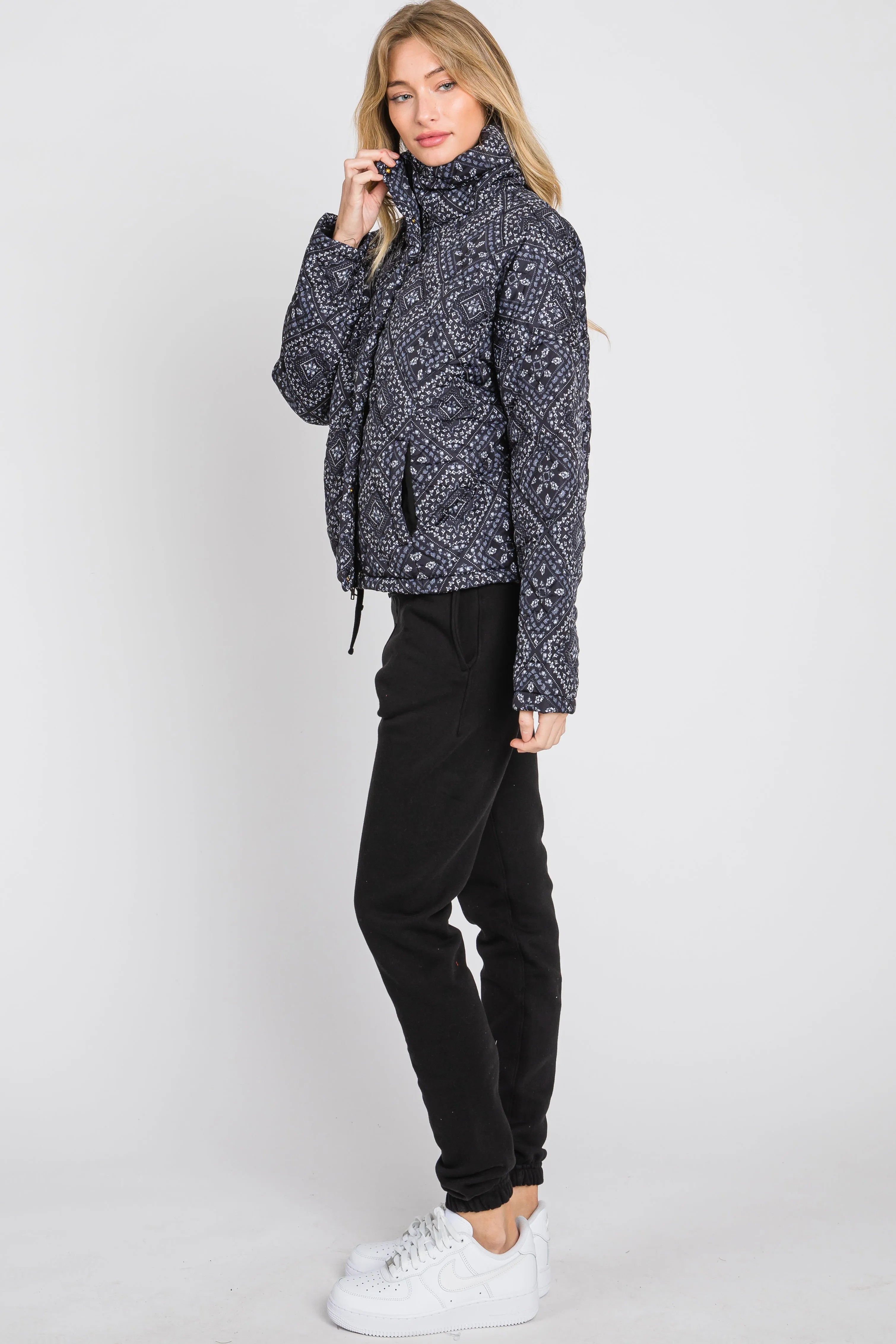 WOMEN'S PUFFER JACKET
