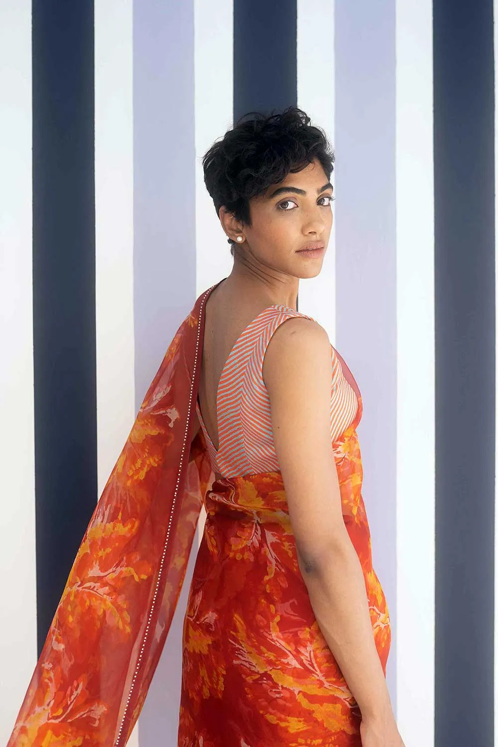 YAM   I   Poble HAWAI SAREE 1  (SAREE)  [BLOUSE STITCHED/ UNSTITCHED NOT INCLUDED] SILK ORGANZA RED YAMSR26