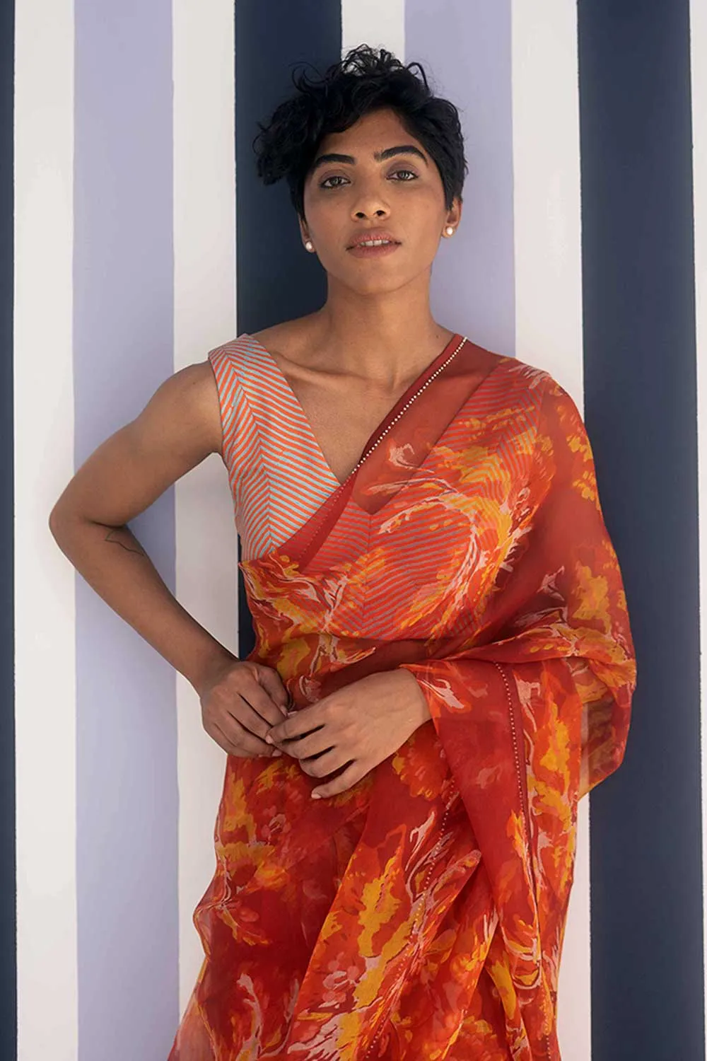 YAM   I   Poble HAWAI SAREE 1  (SAREE)  [BLOUSE STITCHED/ UNSTITCHED NOT INCLUDED] SILK ORGANZA RED YAMSR26
